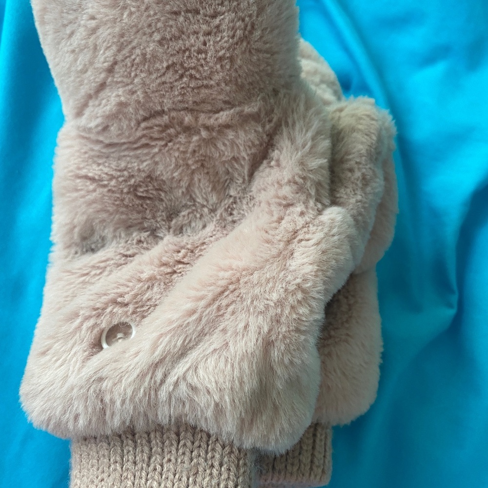 Pink faux fur mittens